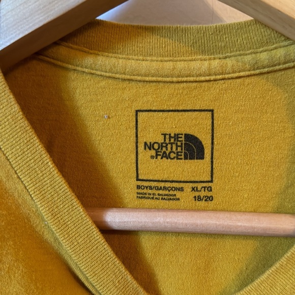 The North Face Boys XL t-shirt mustard yellow soft - Picture 4 of 6